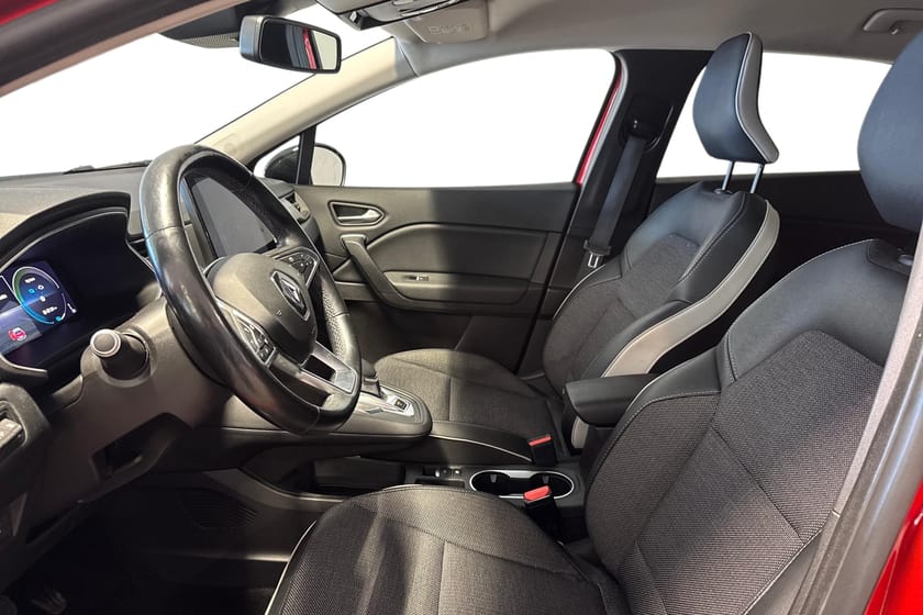 Bilde 5 av Renault Captur E-TECH Plugin-Hybrid 160 Ryggekamera / Cruisekontroll / CarPlay / Navi
