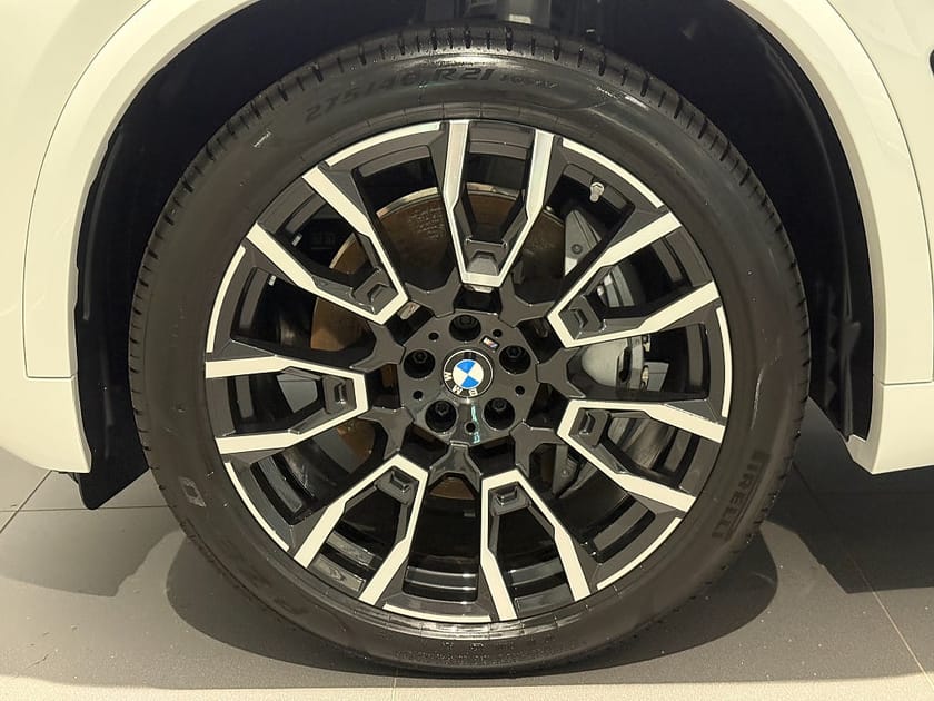 Bild 5 av BMW X5 xDrive50e M Sport Innovation Drag Adpt FartH H/K HuD