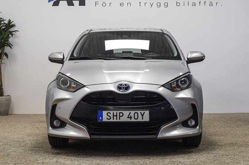 Bild 4 av Toyota Yaris Hybrid Active Backkamera CarPlay Rattvärme Garanti