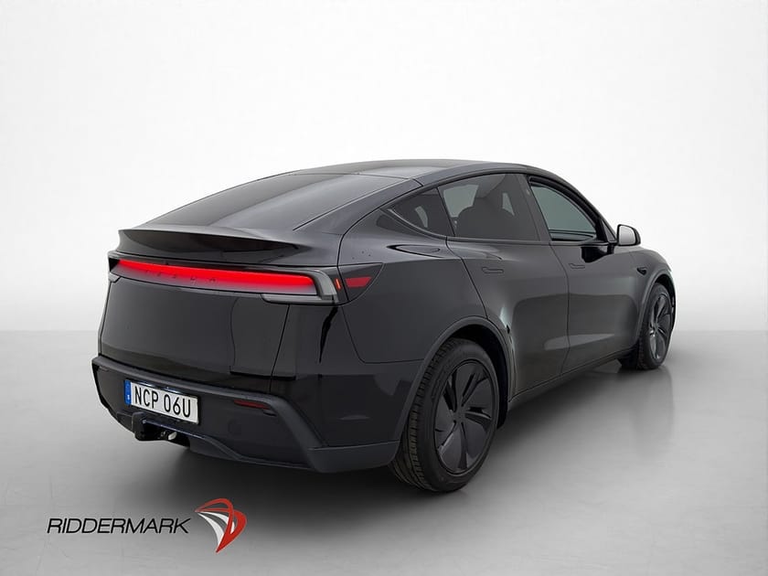 Bild 5 av Tesla Model Y Standard Range RWD Dragkrok Autopilot MOMS