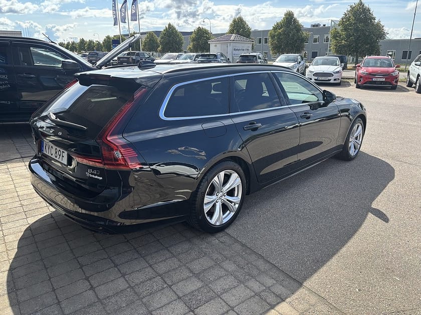 Bild 5 av Volvo V90 B4 AWD Geartronic  Advanced | Drag Värmare Backkam Navi