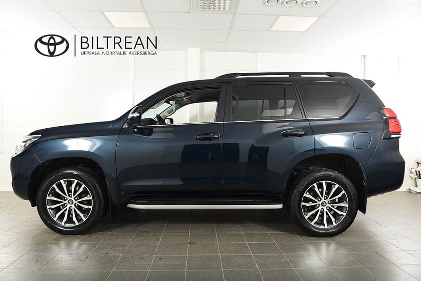 Bild 3 av Toyota Land Cruiser 150 2,8 4WD Invincible 7-sits Offroad Visibility Drag