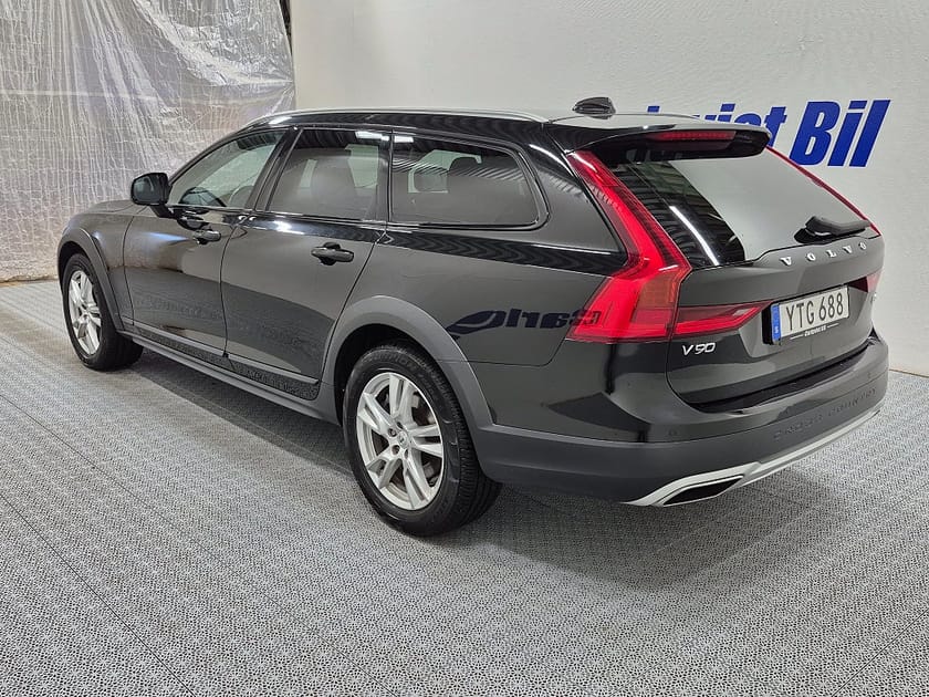 Bild 5 av Volvo V90 Cross Country D4 AWD 190HK 4x4 Momentum