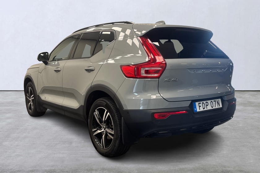 Bild 4 av Volvo XC40 B3 FWD Bensin Plus Dark