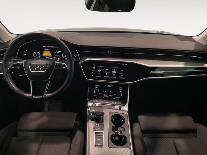 Bild 2 av Audi A6 Avant 50 TFSI e quattro Proline Sport  Cockpit Drag 299hk