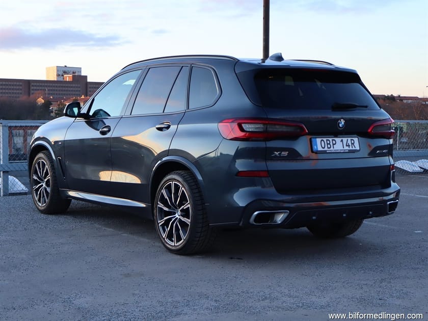 Bild 3 av BMW X5 xDrive40i 340hk M Sport Pano Komfortstolar