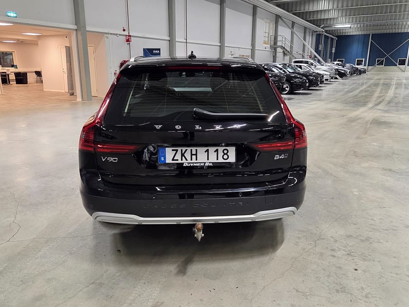Bild 5 av Volvo V90 Cross Country B4 AWD Aut | Skinn | Värmare | Drag
