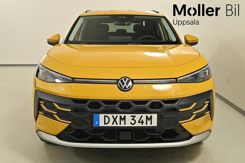 Bild 3 av Volkswagen T-Roc 1.5 eTSI 150hk, Backkamera, Teknikpaket