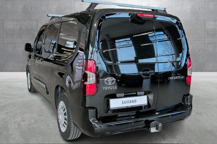Bilde 3 av Toyota ProAce City 1.5D 130HK Automat L2 - Hengerfeste- Loyds dobbeltgulv