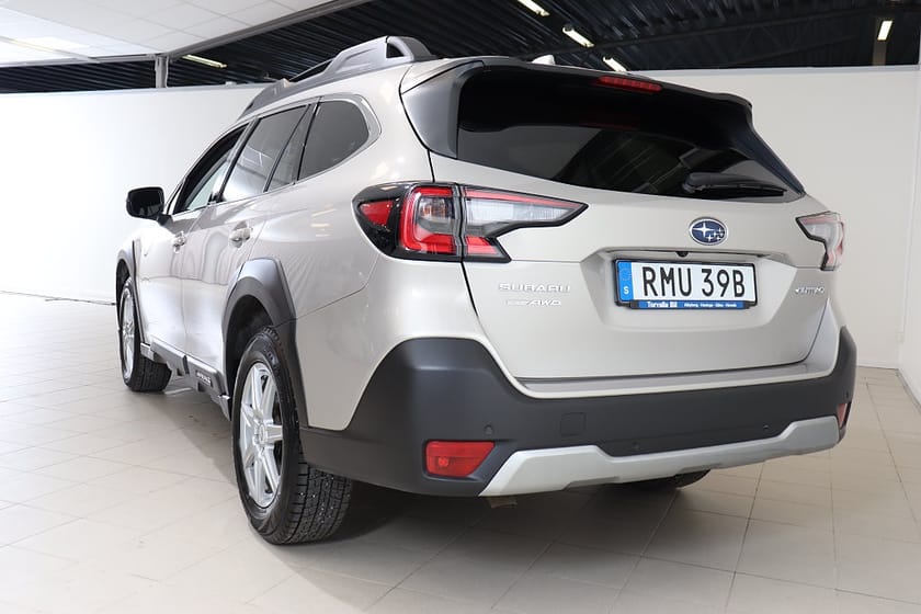 Bild 3 av Subaru Outback Adventure 2.5  AWD 169HK Vinterhjul MOMS LÅG SKATT