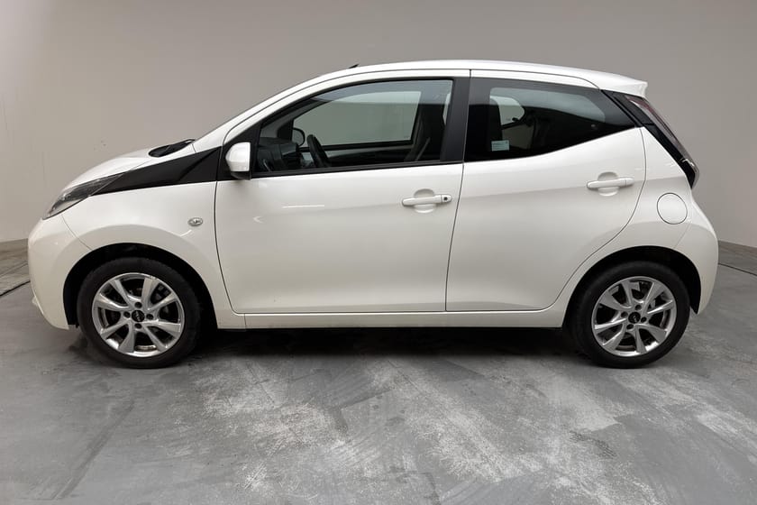 Bild 2 av Toyota Aygo 1.0 5dr (69hk) X-Play AC Farthållare