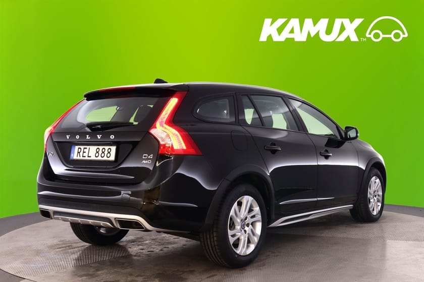 Bild 4 av Volvo V60 Cross Country D4 AWD Summum Pano GPS Värm Läder Elstol Adpt Farth BLIS