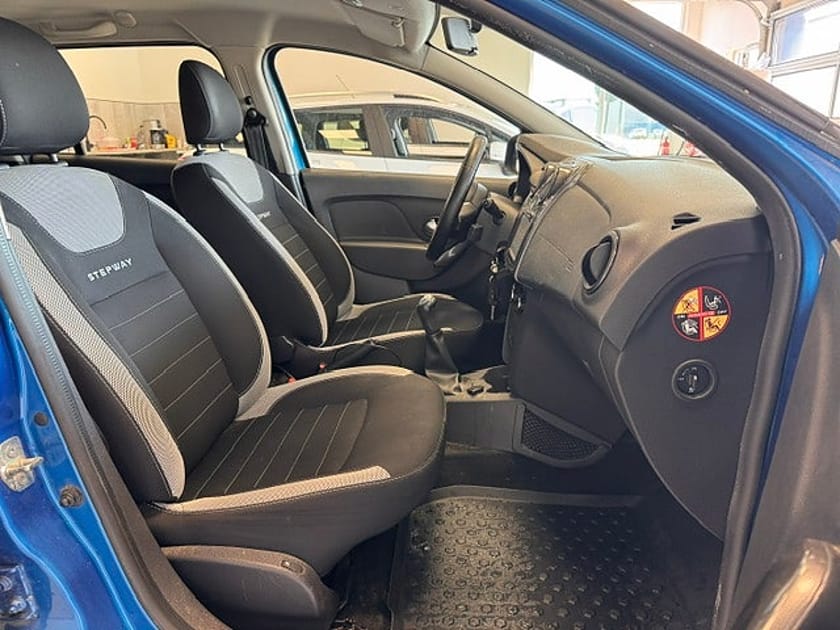 Bild 5 av Dacia Logan MCV Stepway 0.9 TCe// B-kamera// Drag//  NY BESIKTAD