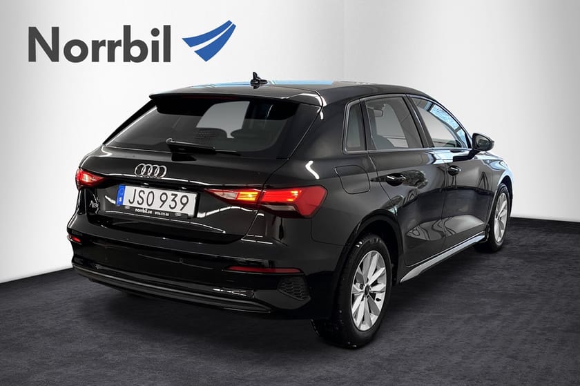 Bild 4 av Audi A3 Sportback 30 TFSI 110HK Proline, Carplay, Sportstolar