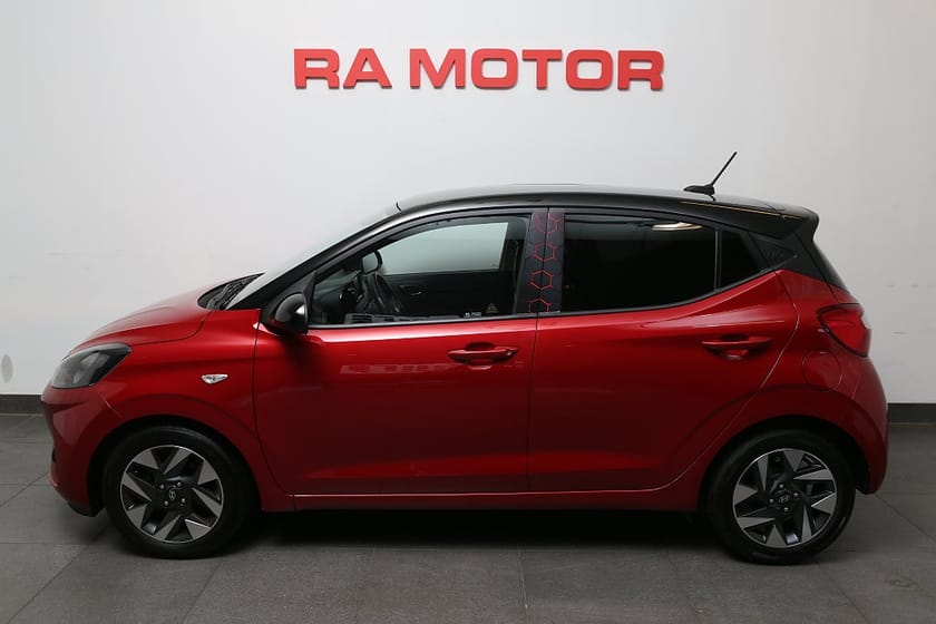 Bild 3 av Hyundai i10 1,0 blue Essential CarPlay 2-tons lack