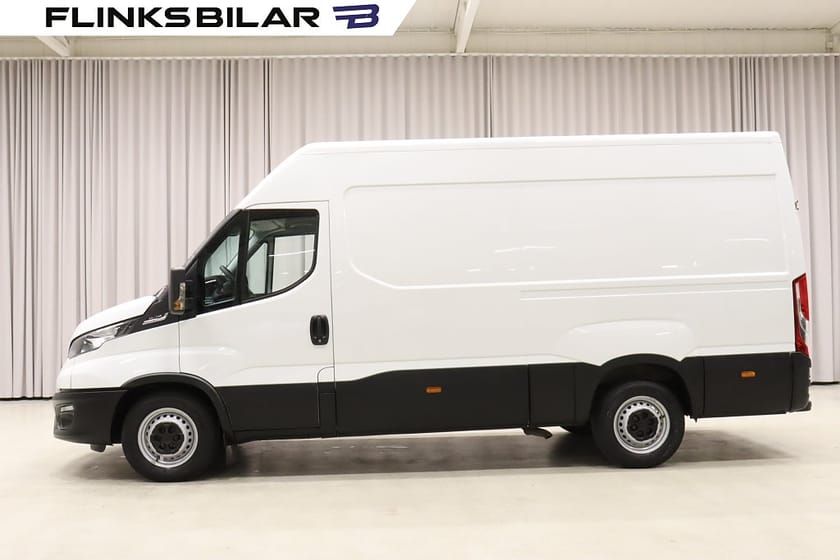 Bild 2 av Iveco Daily 35-140 Van 136HK L3H2 Automat|Webasto|Drag|3.5Ton-Dragvikt