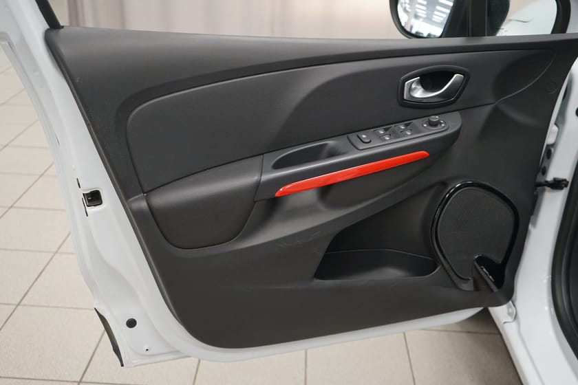 Bild 5 av Renault Clio Energy TCe 90 Dynamique 5-d | Navigator | Motorvärmare |