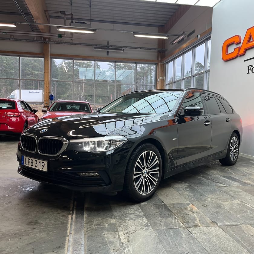 Bild 5 av BMW 520d xDrive Touring Aut Sport line Backkamera Navi Dragkrok