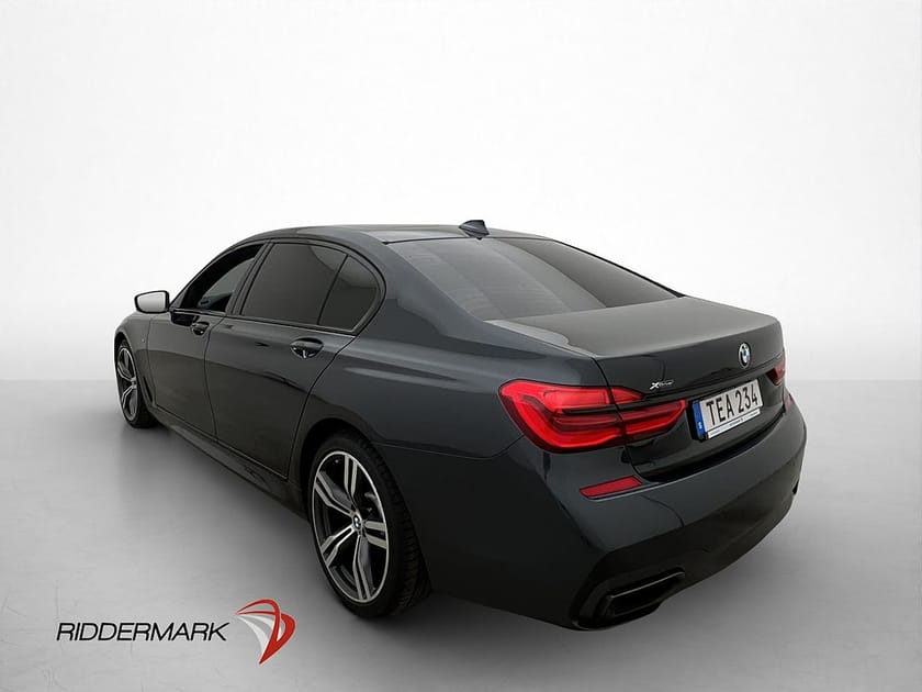 Bild 4 av BMW 730Ld xDrive 730 Ld 265hk M-Sport Sky Lounge HUD 360° H/K