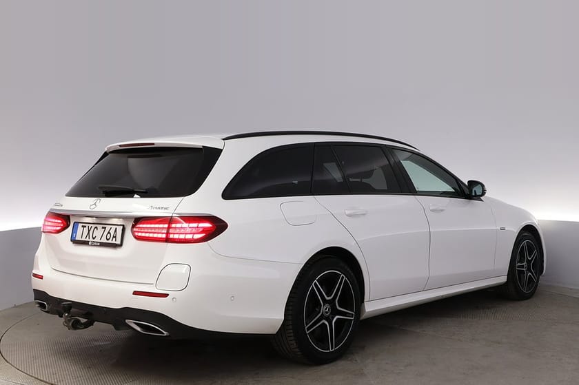 Bild 5 av Mercedes-Benz E 300 T de 4MATIC AMG Drag BSM Kamera Navi