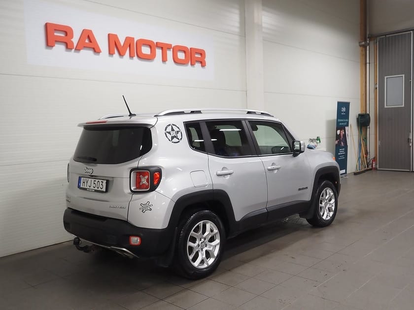 Bild 5 av Jeep Renegade 2.0 CRD 140hk 4WD Limited | Dragkrok | Rattvärme |