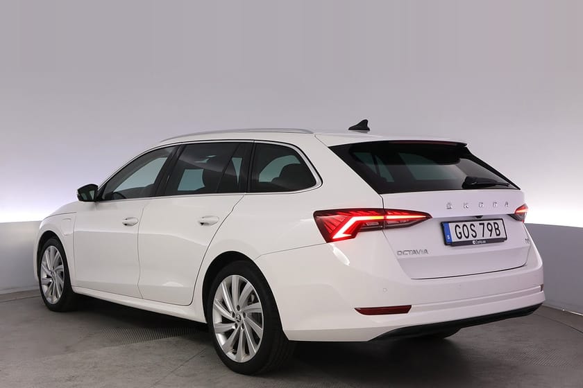 Bild 4 av Škoda Octavia Kombi iV Skoda Combi Style Kamera Massage AdapFarth LED