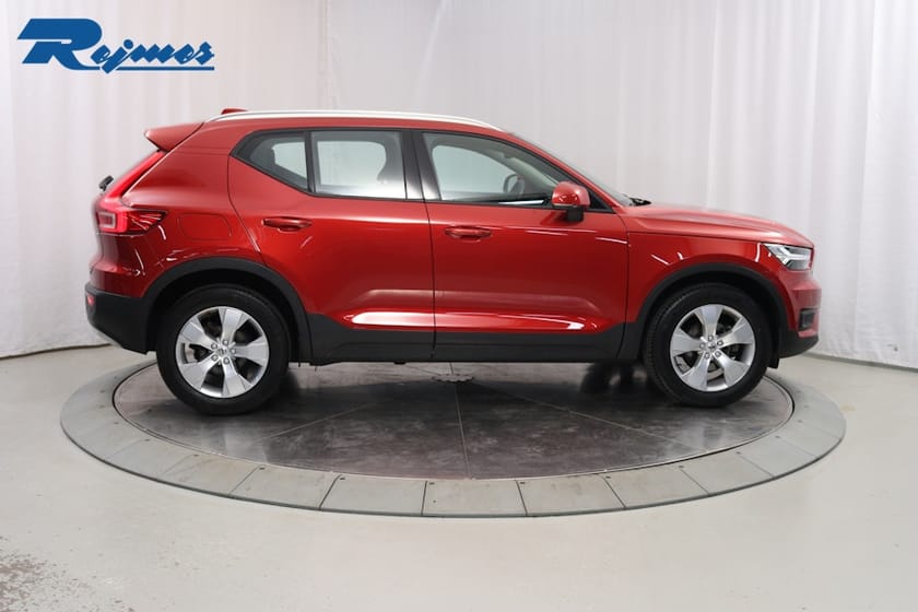 Bild 3 av Volvo XC40 T2 FWD Momentum Advanced