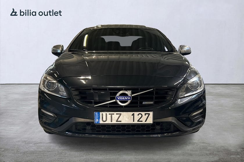 Bild 3 av Volvo S60 T6 R-Design 306hk Taklucka Drag P-värm BLIS Backkamera