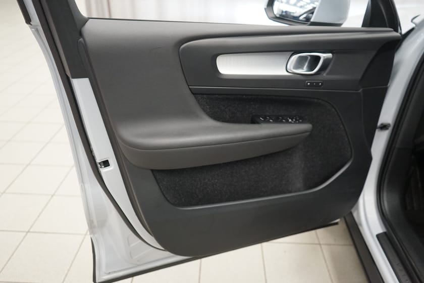 Bild 5 av Volvo XC40 D3 FWD Momentum Edition | Drag |