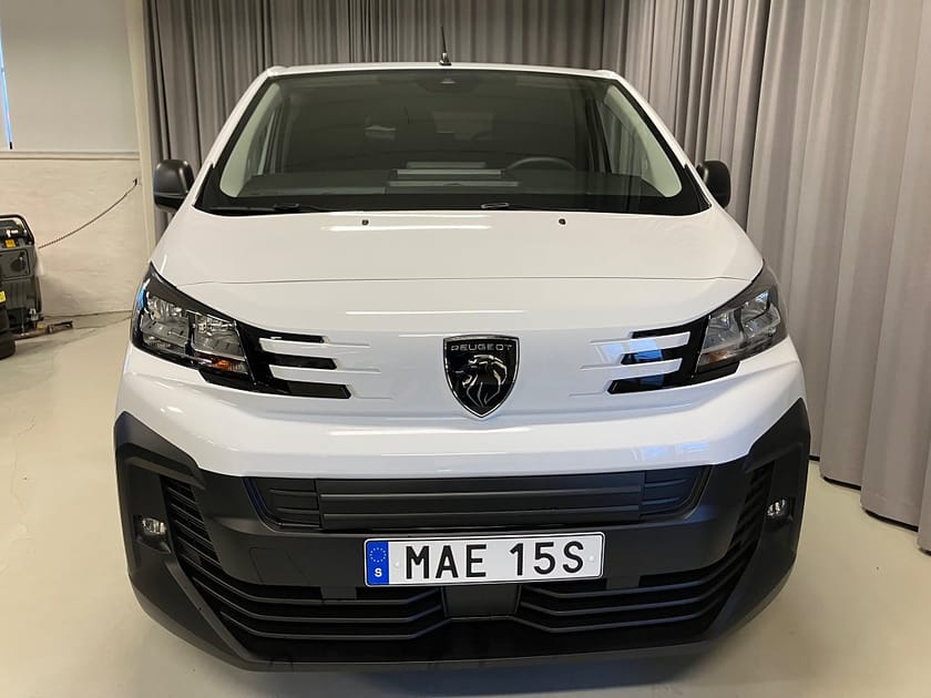 Bild 2 av Peugeot e-Expert 75kWh L3 (lång)
