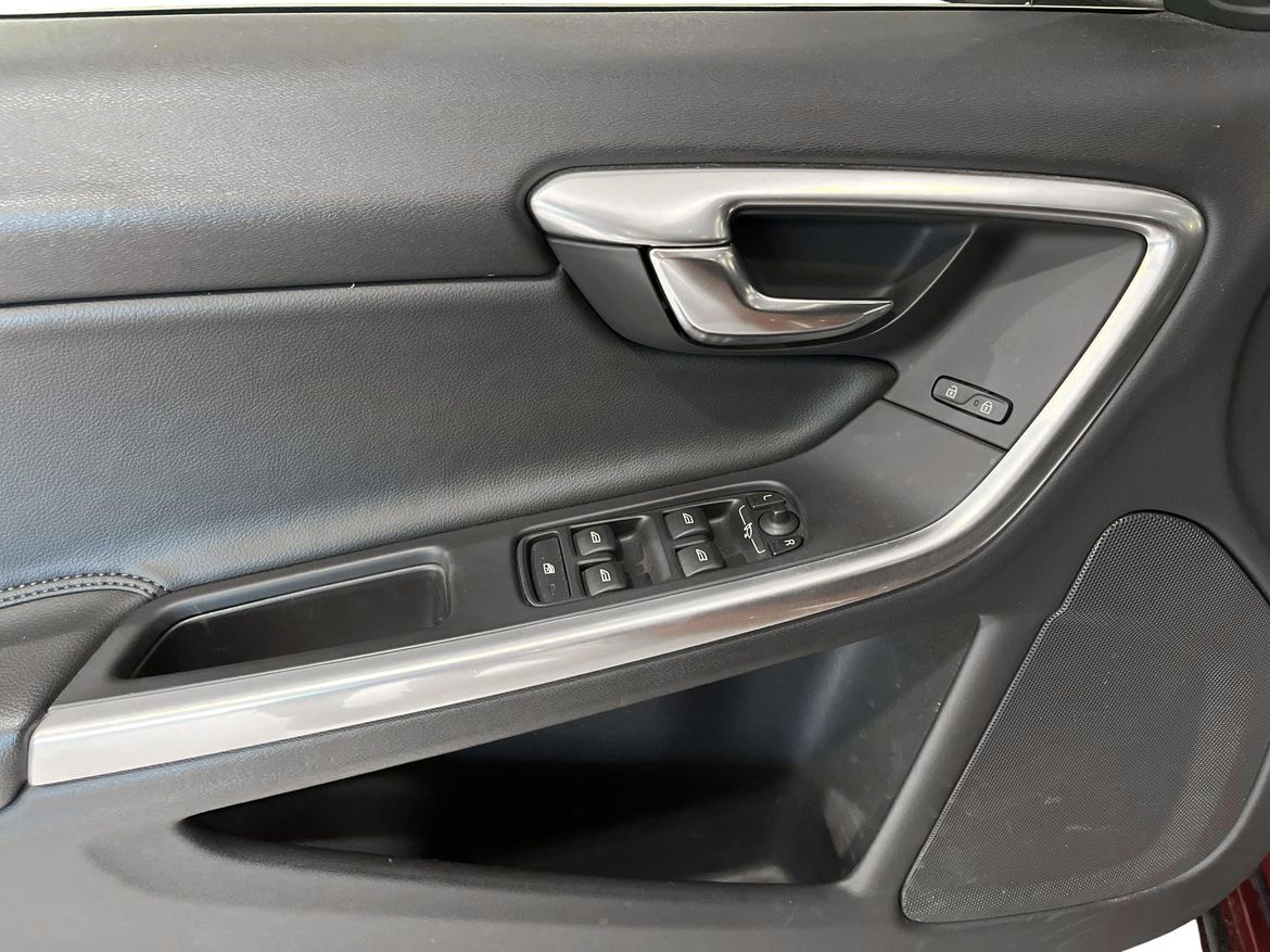 Volvo V60 2016 - miniatyr 14