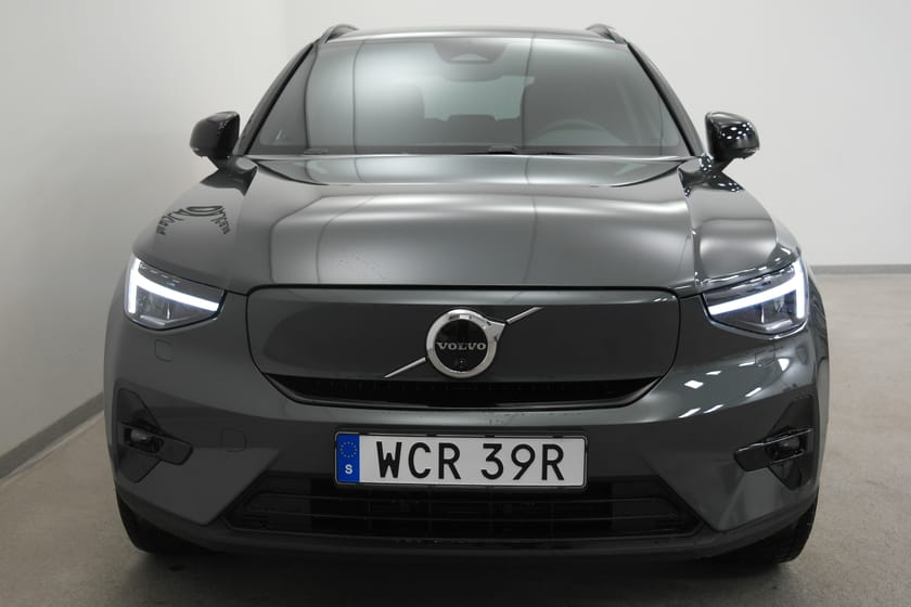 Bild 4 av Volvo EX40 Single Motor Extended Range ExtendedRange Plus SE Demobil