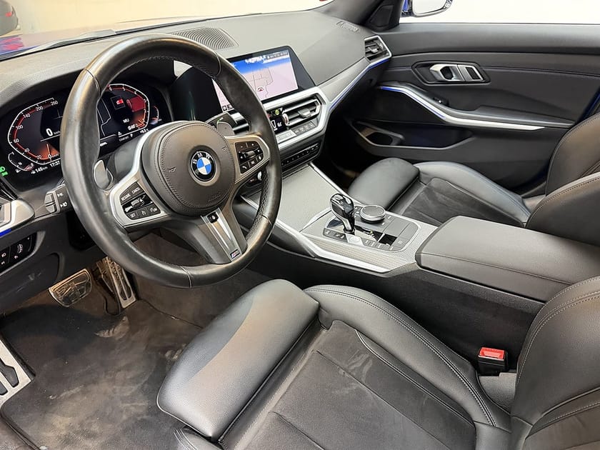 Bild 4 av BMW 320i xDrive Sedan 320 184hk M Sport Navi/Krok/HiFi/1Brukare