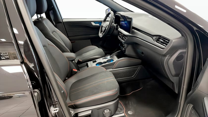 Bild 3 av Ford Kuga Plug-In Hybrid ST-Line X Black Edition 2.5L PHEV PL fr. 4995kr/mån