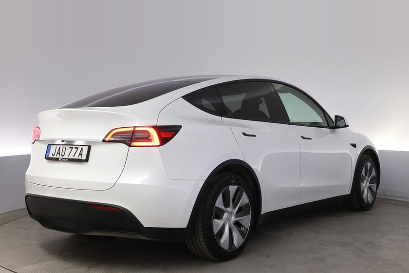 Bild 5 av Tesla Model Y Standard Range RWD Autopilot Pano Drag V-hjul