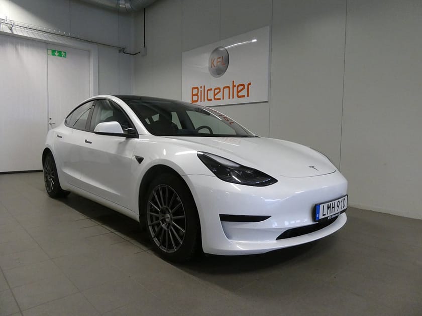 Bild 3 av Tesla Model 3 Standard Range Plus Pano-Kamera-Skinn-SoV