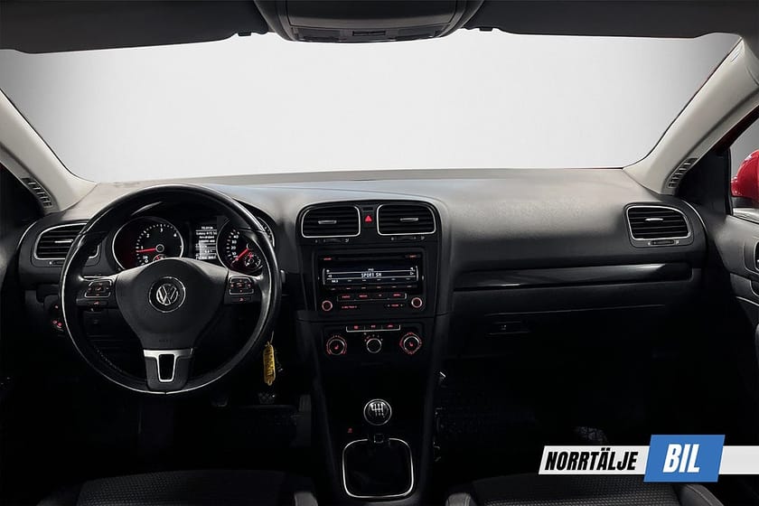 Bild 3 av Volkswagen Golf Variant 1.6 105 HK TDI 4 MOTION KAMREM BYTT M&K
