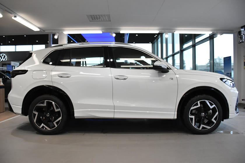 Bild 4 av Volkswagen Tiguan Nya 2.0 TDI 4M R-Line Dragkrok P-värmare