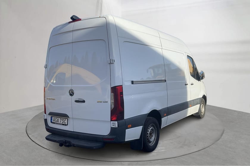 Bild 3 av Mercedes-Benz Sprinter 316 CDI Panel Van Skåp RWD (163hk) Backkamera Drag