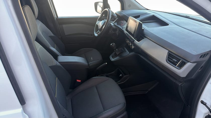 Bild 3 av Renault Kangoo Skåpbil L1 1,5L 115Hk Värmare/Inredning skåp