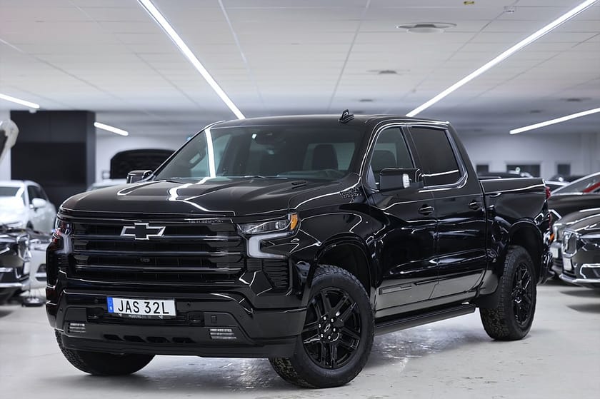 Bild 4 av Chevrolet Silverado 1500 Crew Cab High Country Midnight Edt 3.0 PRISSÄNKT 50 000kr!