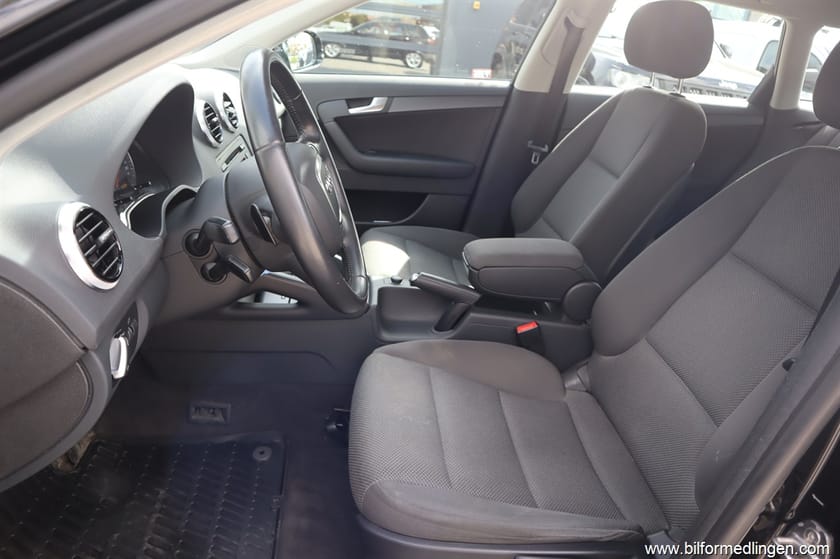 Bild 4 av Audi A3 Sportback 2.0 TDI FWD 140hk Automat Dragkrok