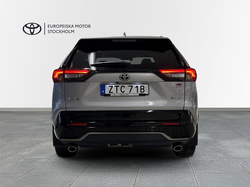 Bild 4 av Toyota RAV4 Plug-in Hybrid 2,5 LADDHYBRID AWD-I GR SPORT / VINTERHJUL