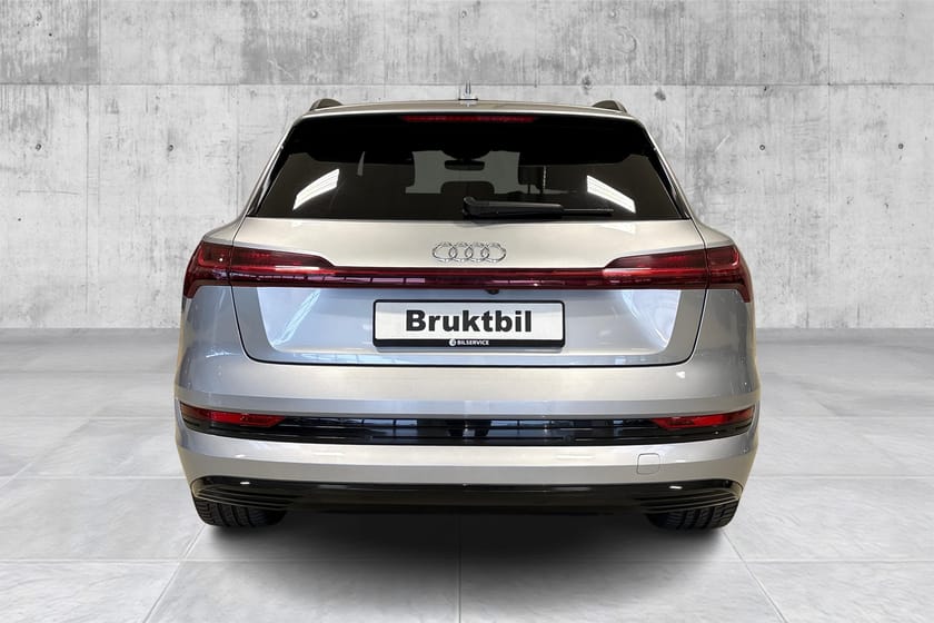 Bilde 4 av Audi e-tron 50 quattro Adv Krok/B&O/Luft/21"/HUD/360°/Sort-optikk
