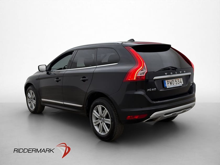 Bild 4 av Volvo XC60 D5 AWD Summum Pano VOC Värmare Skinn Rattvärme