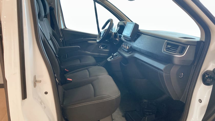 Bild 3 av Renault Trafic Skåpbil L2H1 NORDIC LINE DCI 150 AUTOMAT BVA9 *Demo*