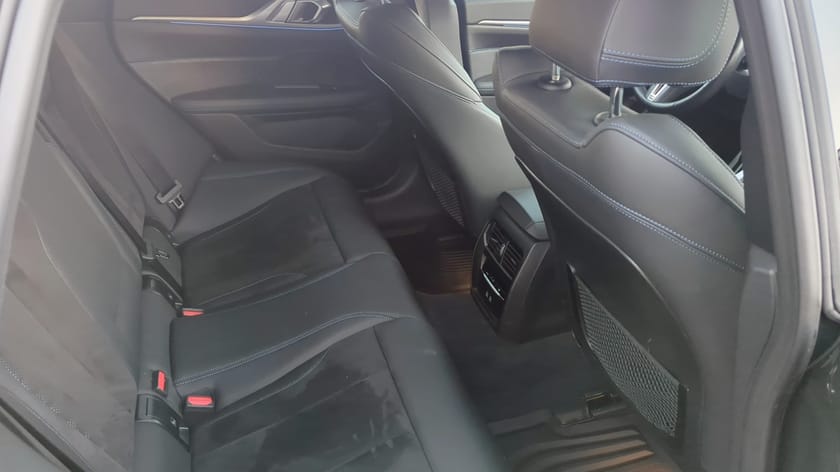 Bild 5 av BMW i4 M50 xDrive Gran Coupé Innovation Head up display Drag