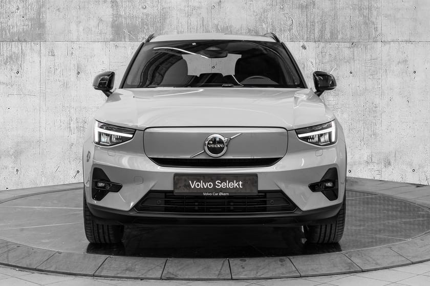 Bilde 3 av Volvo EX40 Twin Motor Performance El. Plus 442Hk. Hengerfeste!