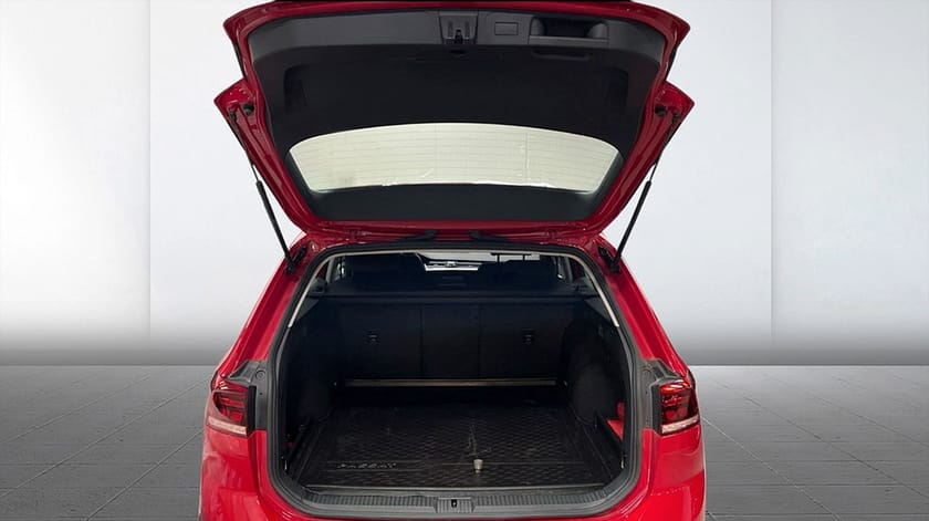 Bild 5 av Volkswagen Passat Sportscombi SC 2.0 TDI Vinterpaket ergoComf CarPlay AdaptivFH