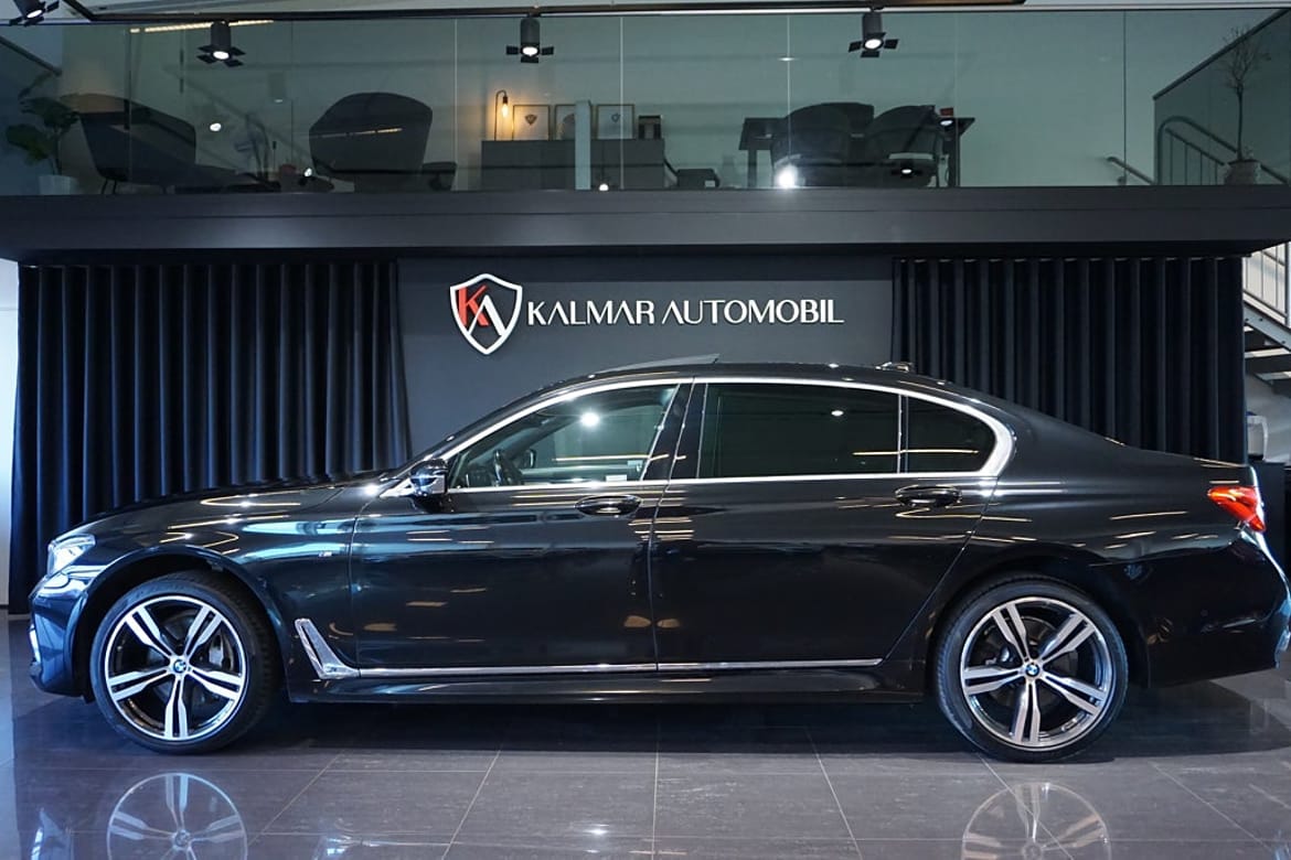 BMW 7-serie 2018 - miniatyr 3